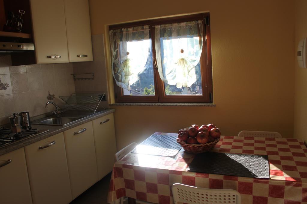 דירות Villa di Tirano La Madonnina מראה חיצוני תמונה