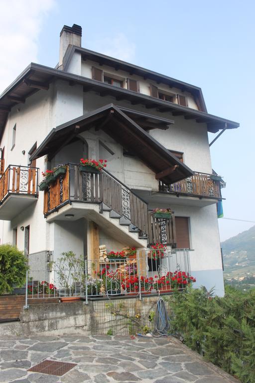 דירות Villa di Tirano La Madonnina מראה חיצוני תמונה