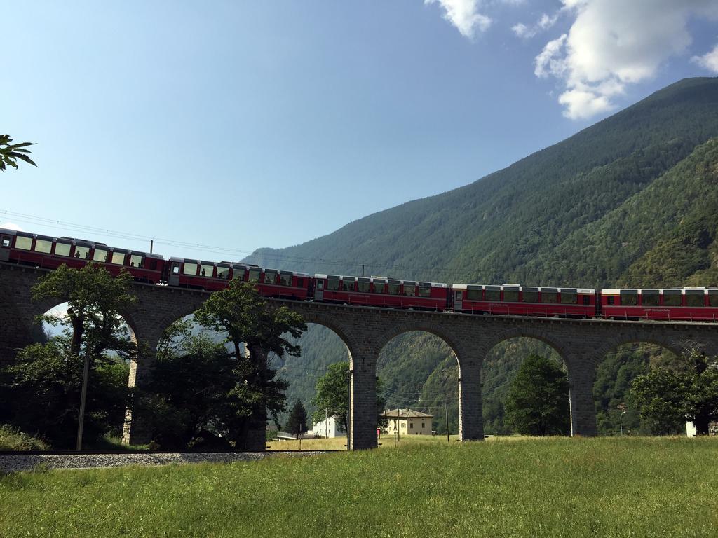 דירות Villa di Tirano La Madonnina מראה חיצוני תמונה