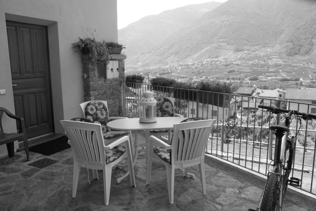 דירות Villa di Tirano La Madonnina מראה חיצוני תמונה